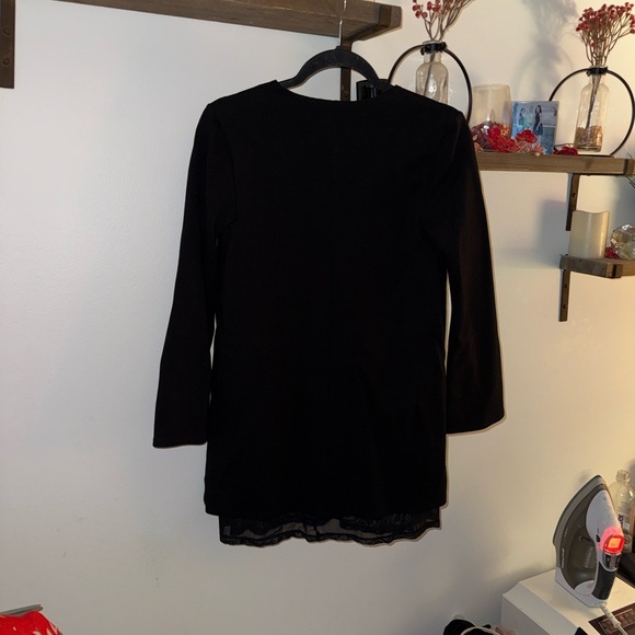 Silence + Noise Elegant Black bell sleeve dress - Picture 4 of 7